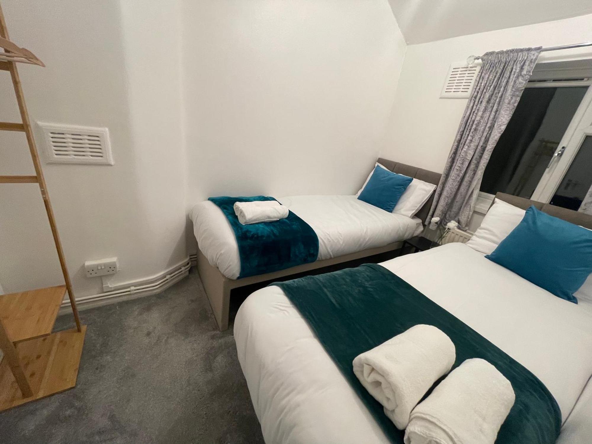 Tooting Lodge London - Cosy 2 Bedroom House With Garden, 5 Mins Walk To Tube Station Exterior photo